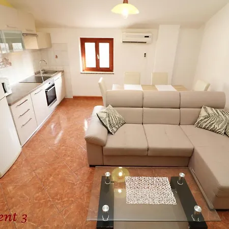 Old Town Rooms And Apartment Guest house Porec